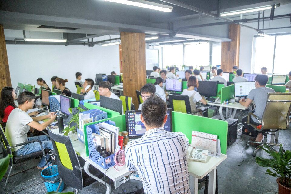 華壹信息 專業網站建設與數據處理服務，服務12000家客戶的可靠選擇